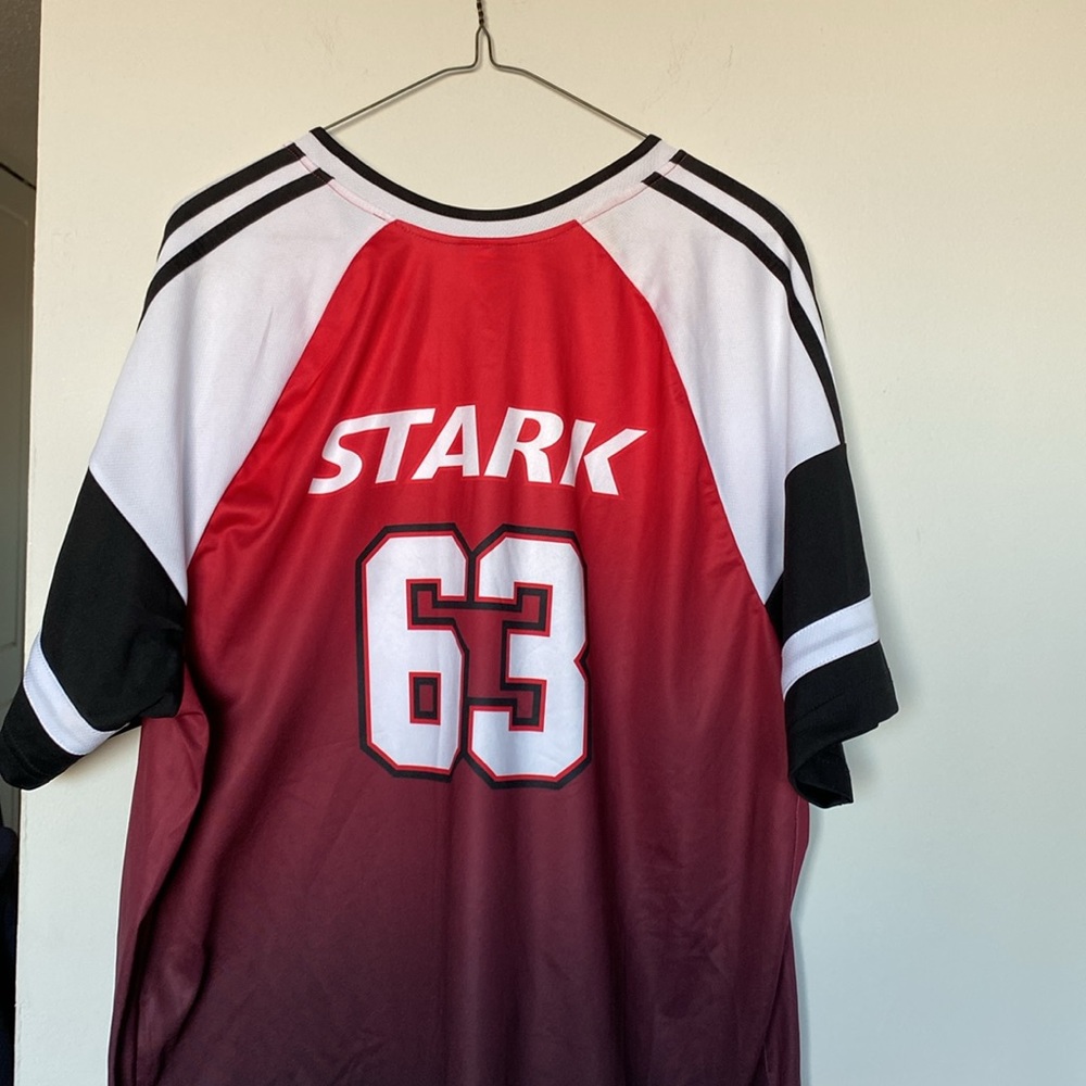 Marvel Jersey Size 2XL - Picture 7 of 9